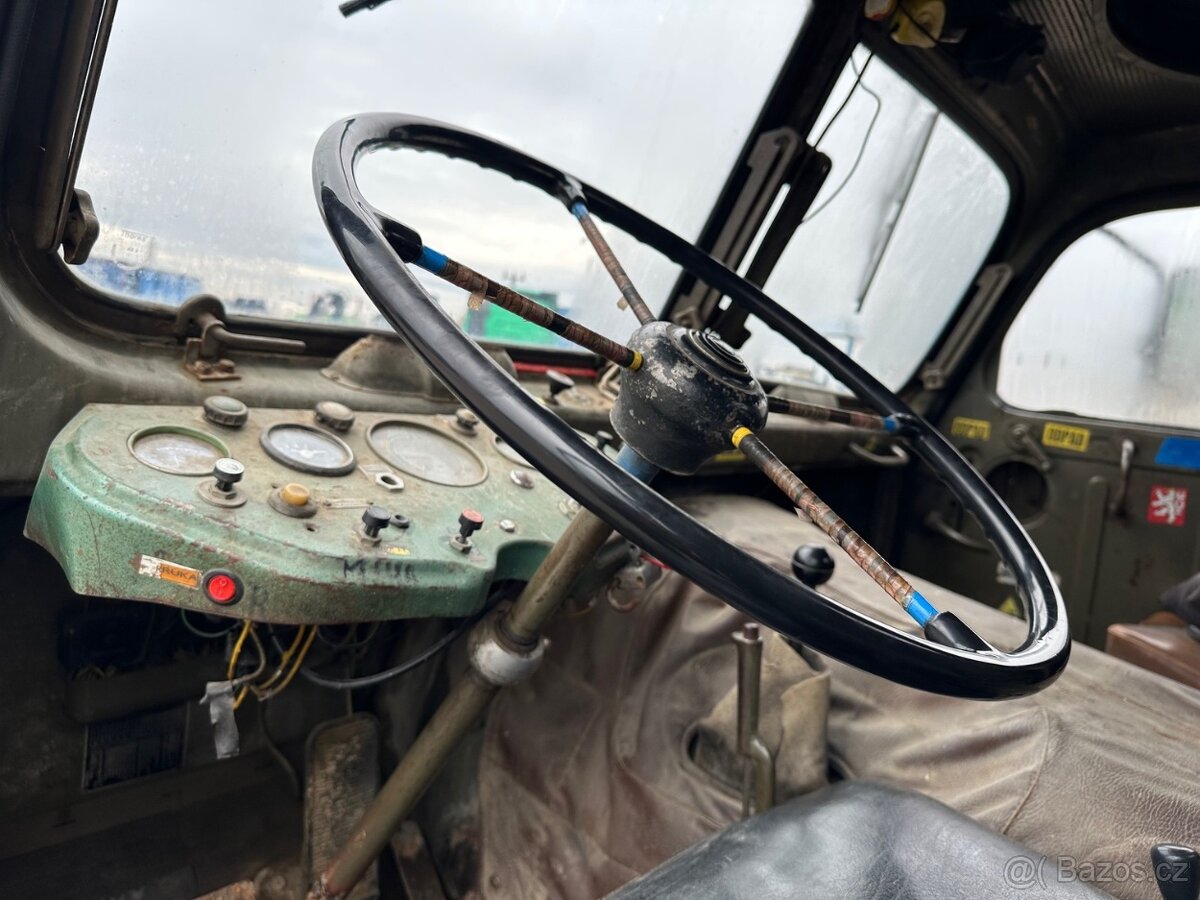 PRAGA V3S 6X6 1994 VIN 446 - 12