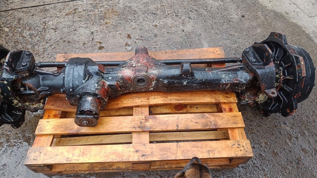 Přední hnaná náprava na Zetor 8045-10045 - 12