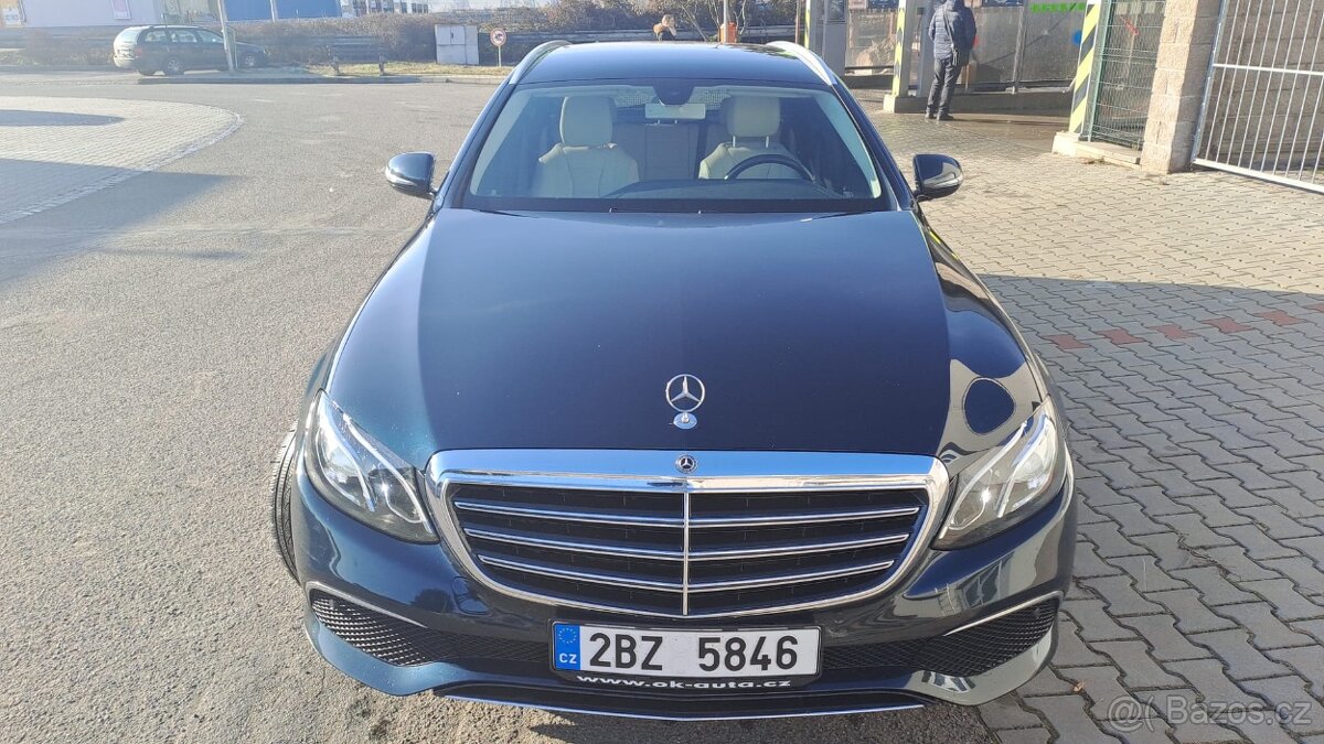 Mercedes Benz E200d - 12
