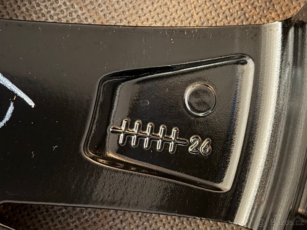 Disky Toyota Corolla 17" - 12