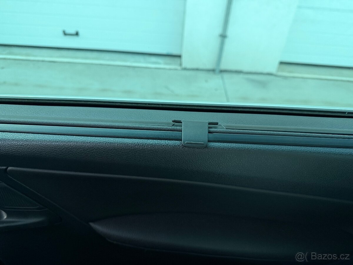 VW Sharan 2.0 TDI Highline - 12