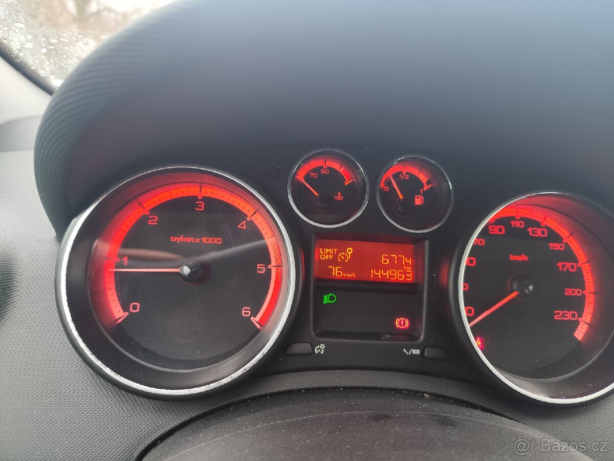 Peugeot 308 1,6 HDi 68 kW,2013, - 12