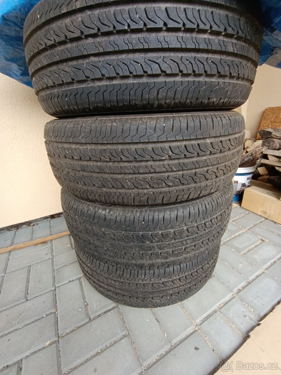 Dacia Duster 1.5.dci 4×4 - 12