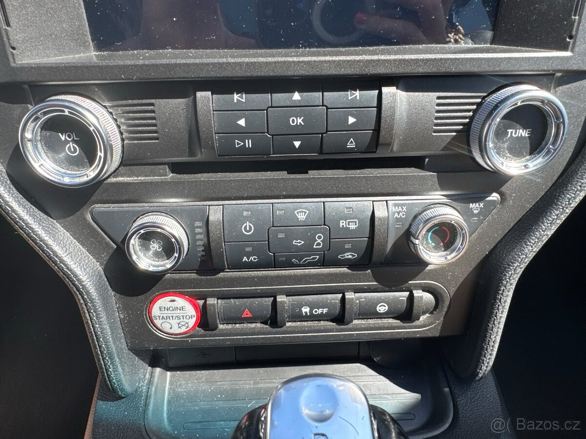 Ford Mustang 3.7L V6 224 kW - 12