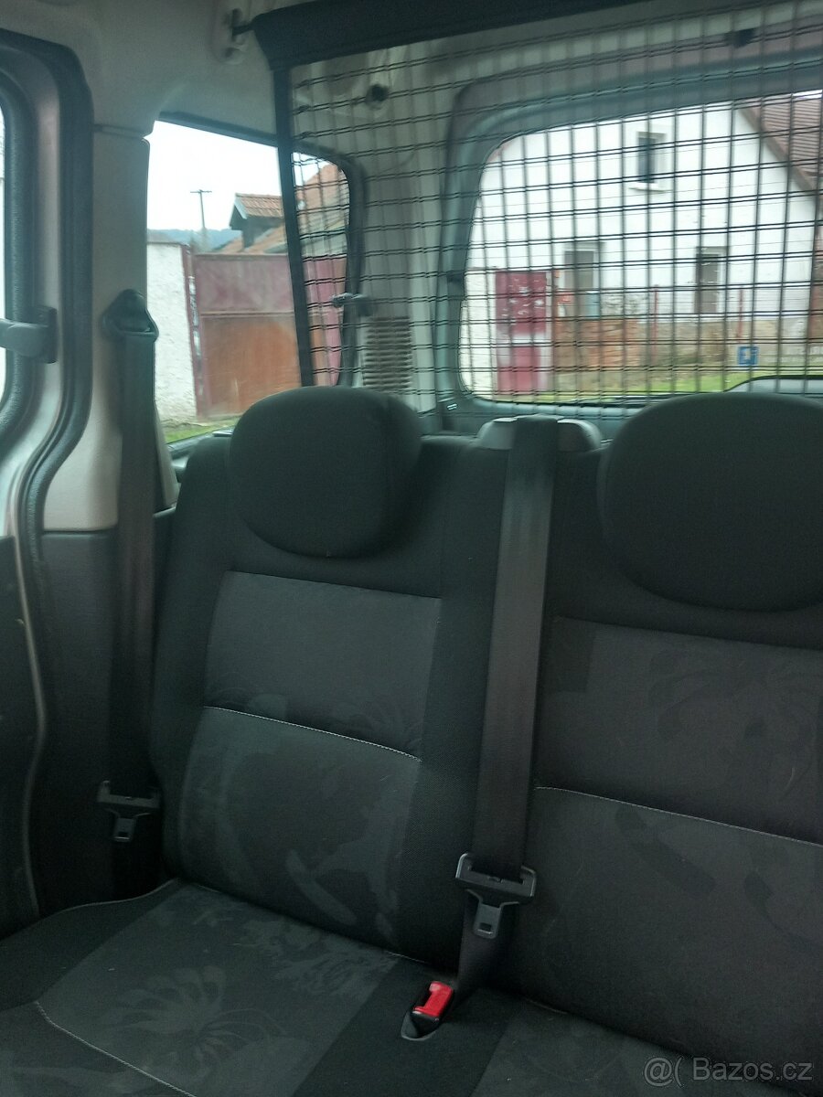 PEUGEOT PARTNER 1.6HDI 55KW 2007 1.MAJITEL KOUPENO NOVÉ V ČR - 12