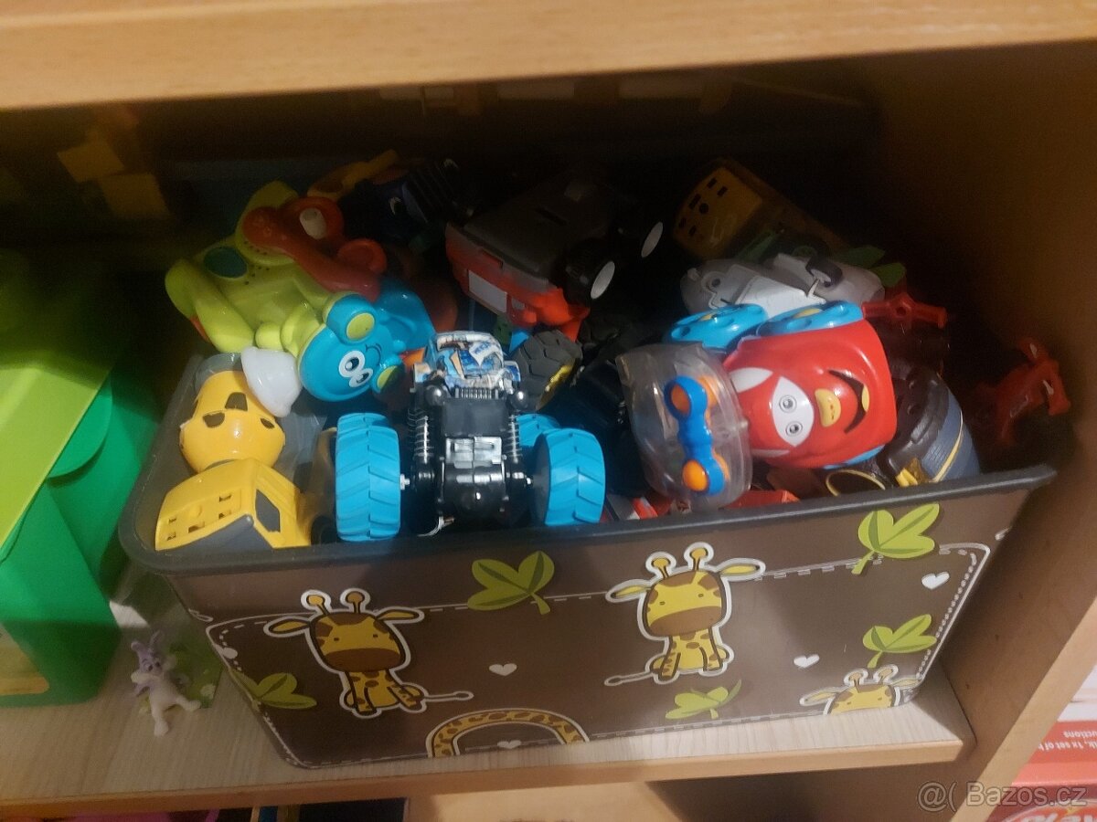 Hračky po synovi - 12