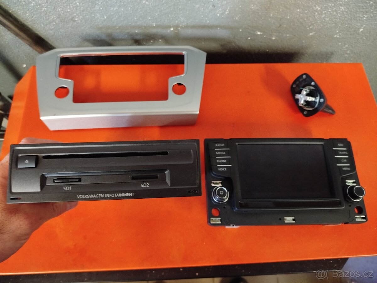 Predná pravá štvrťka Passat B8 predná nápravnica - 12