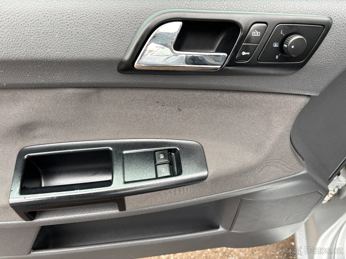 Volkswagen Polo 1.2i - 12