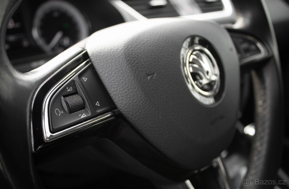 Škoda Octavia Combi 2.0 TDI DSG Scout - 12