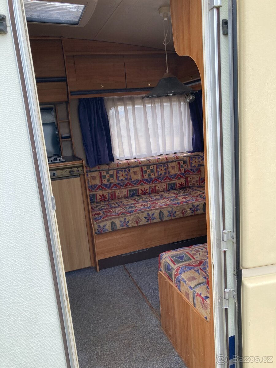 WILK Stern, karavan pro 4 osoby, WC, kuchyně, stan - 12