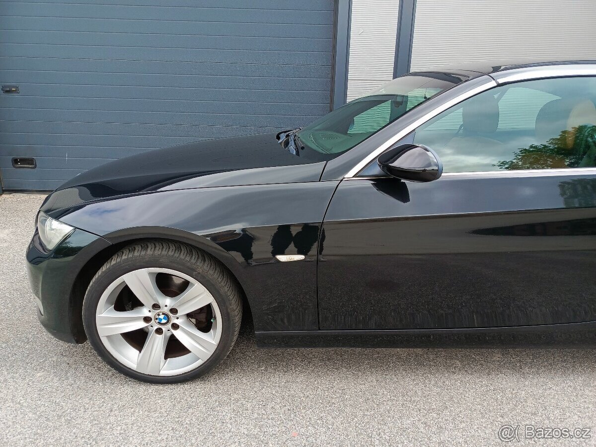 BMW 320i E93 - manual - cabrio - kůže - 12