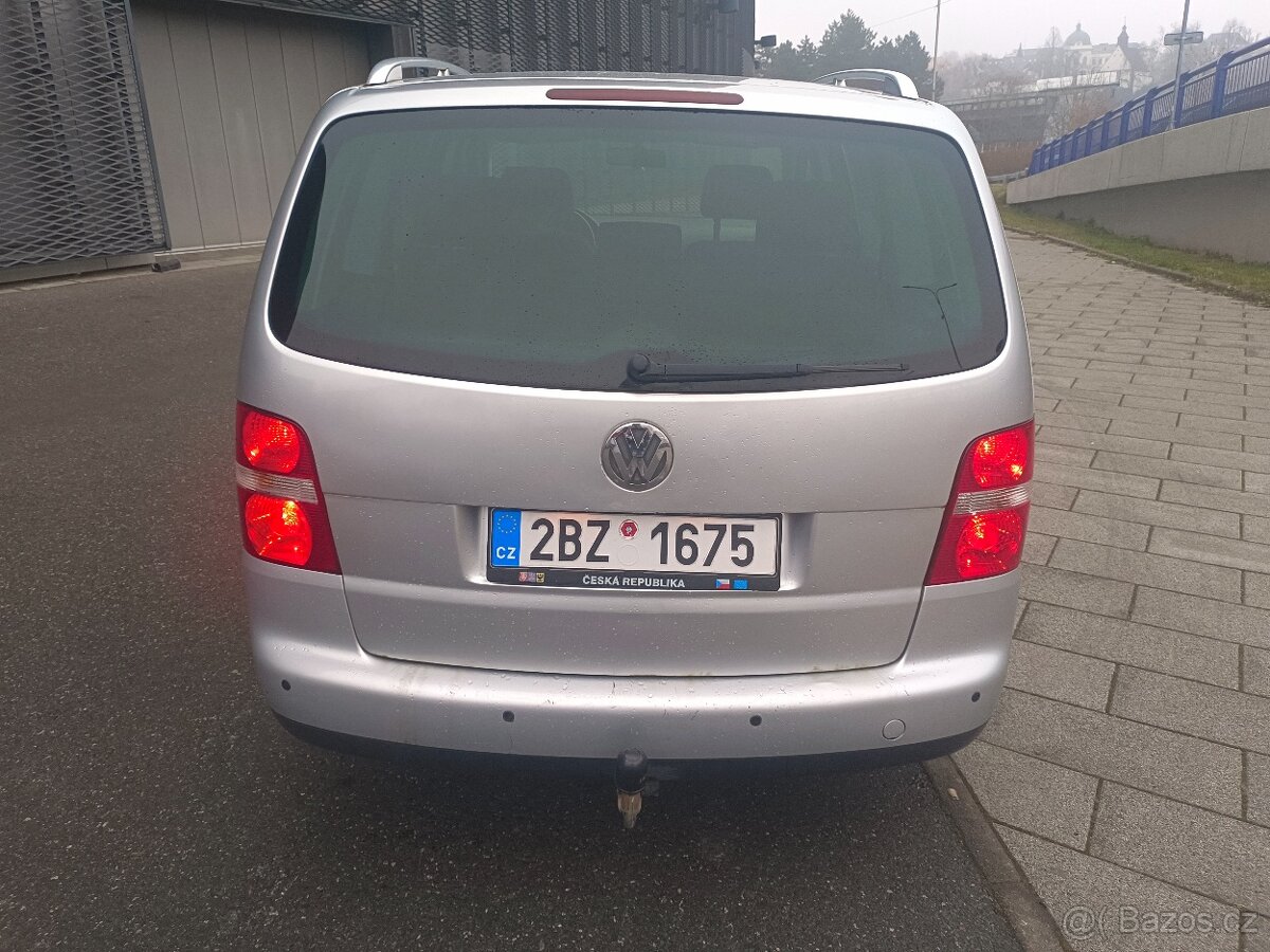 VW Touran 2.0 TDI 100 kW - 12