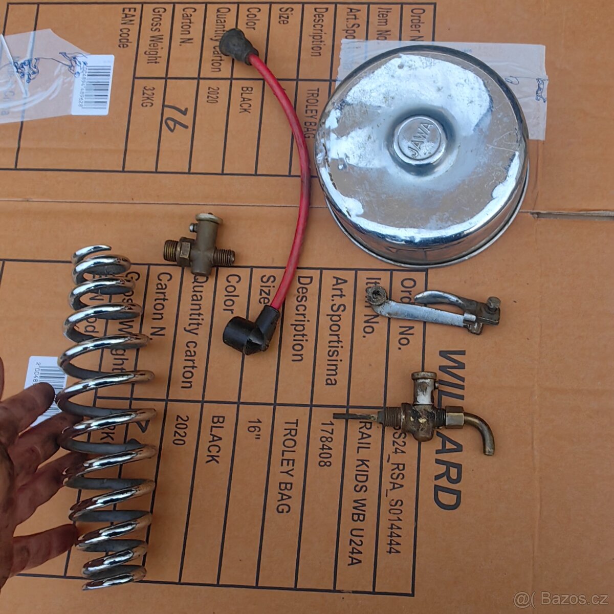 Jawa robot díly - 12