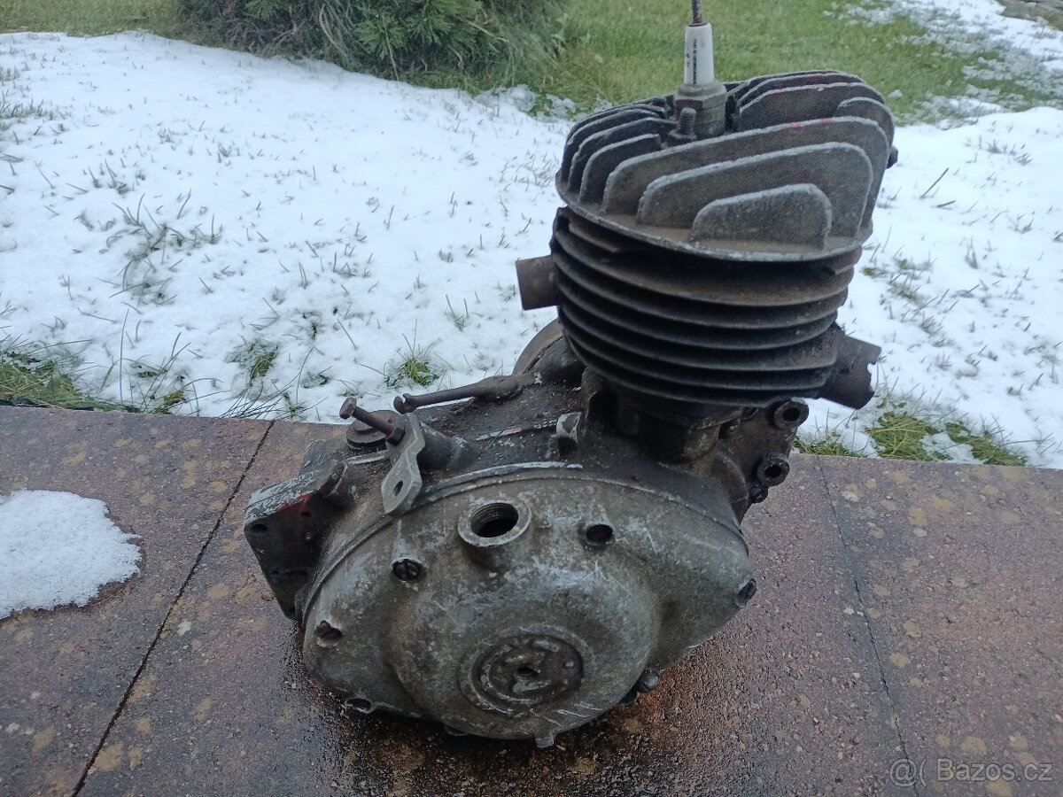 ČZ 98 125 A,B,C,T, 125,150 C - 12