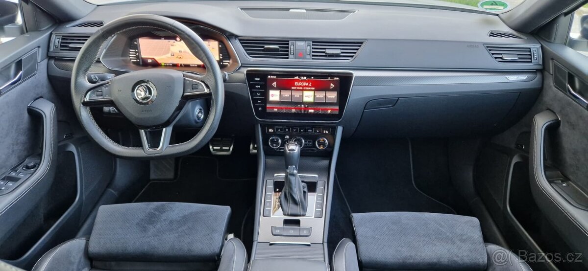 Škoda Superb 2.0 TDI DSG SportLine 4x4 PanoramaŤažnéKamer - 12