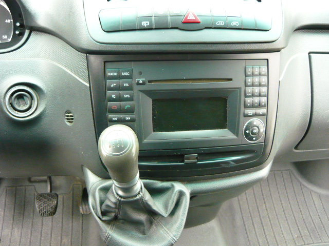 MERCEDES-BENZ VITO 113 CDI 9 MÍST - 12