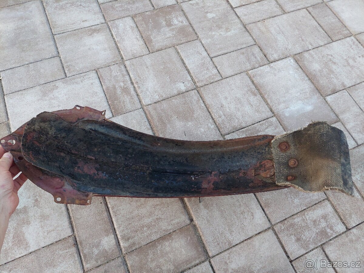 Jawa CZ 175 kyvacka - zadni blatnik - 12