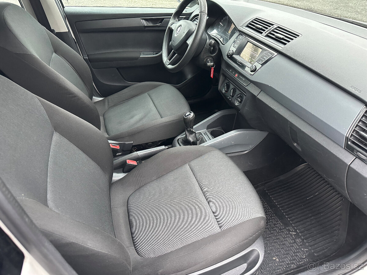 Škoda Fabia 3 kombi 1,4 TDI 66kw, 10/2016, klima - 12