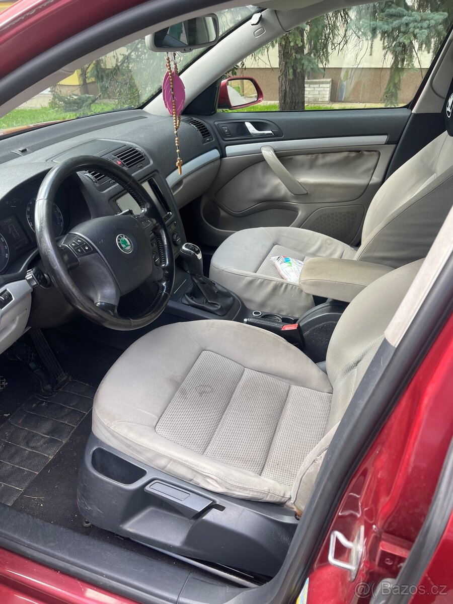 Škoda Octavia 2 1.9 TDI - 12