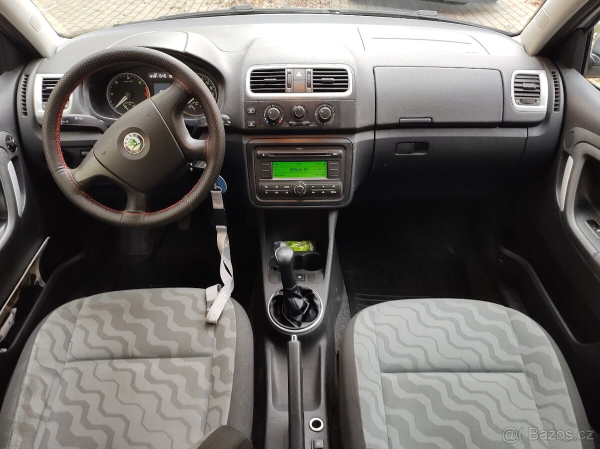 Škoda Fabia Combi 1.4TDi 4.1l/100 KLIMA,tažne,parkov.senzory - 12