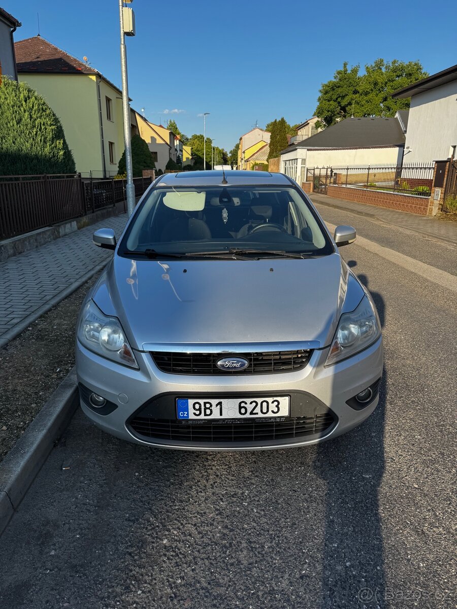 Ford Focus 2.0 TDCI 100Kw 2009 rok - 12