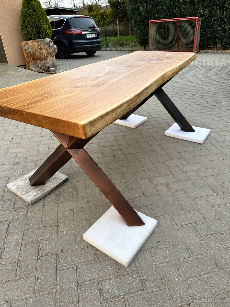 Dubový stůl masiv - 12
