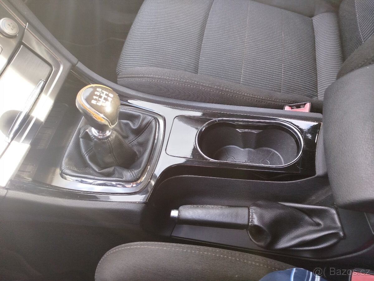 1.8 TDCi 12/2007 + další sada kol - 12