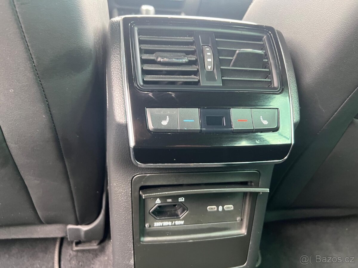 ŠKODA SUPERB KOMBI 1.4 TSi iV SPORTLINE - 12