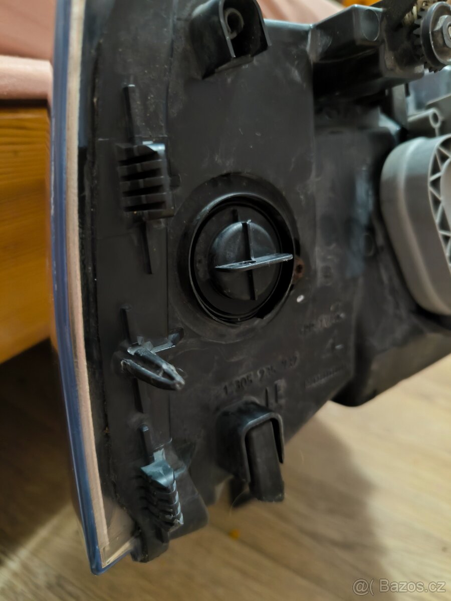 Originál světlo VW T5 - 12