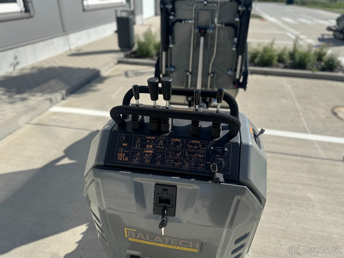 Benzínový minidumper JANSEN RD-700S se lžící - 12