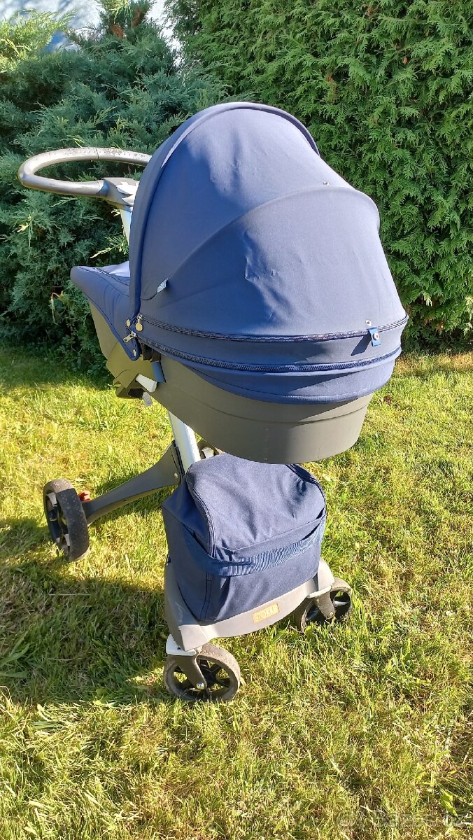Stokke Xplory 3v1 + iZi základna (Deep Blue) - 12