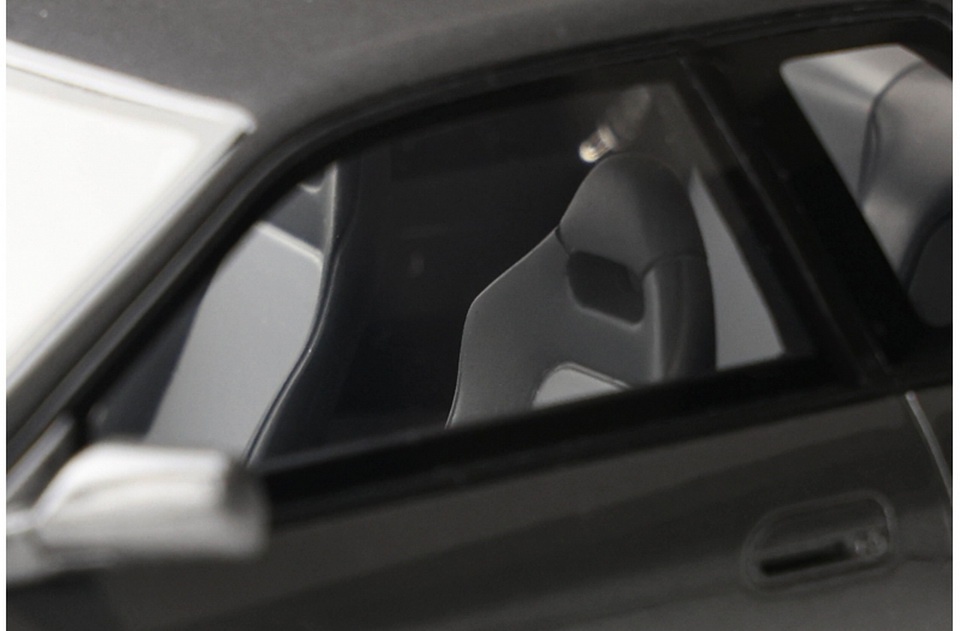 Nissan Skyline GT-R (BNR32) 1993 1:18 OttoMobile - 12