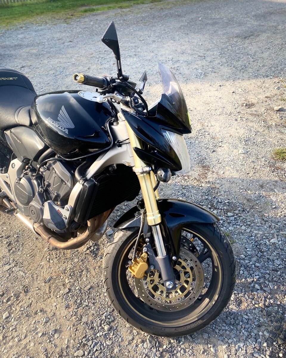 Honda CB 600F Hornet - 12