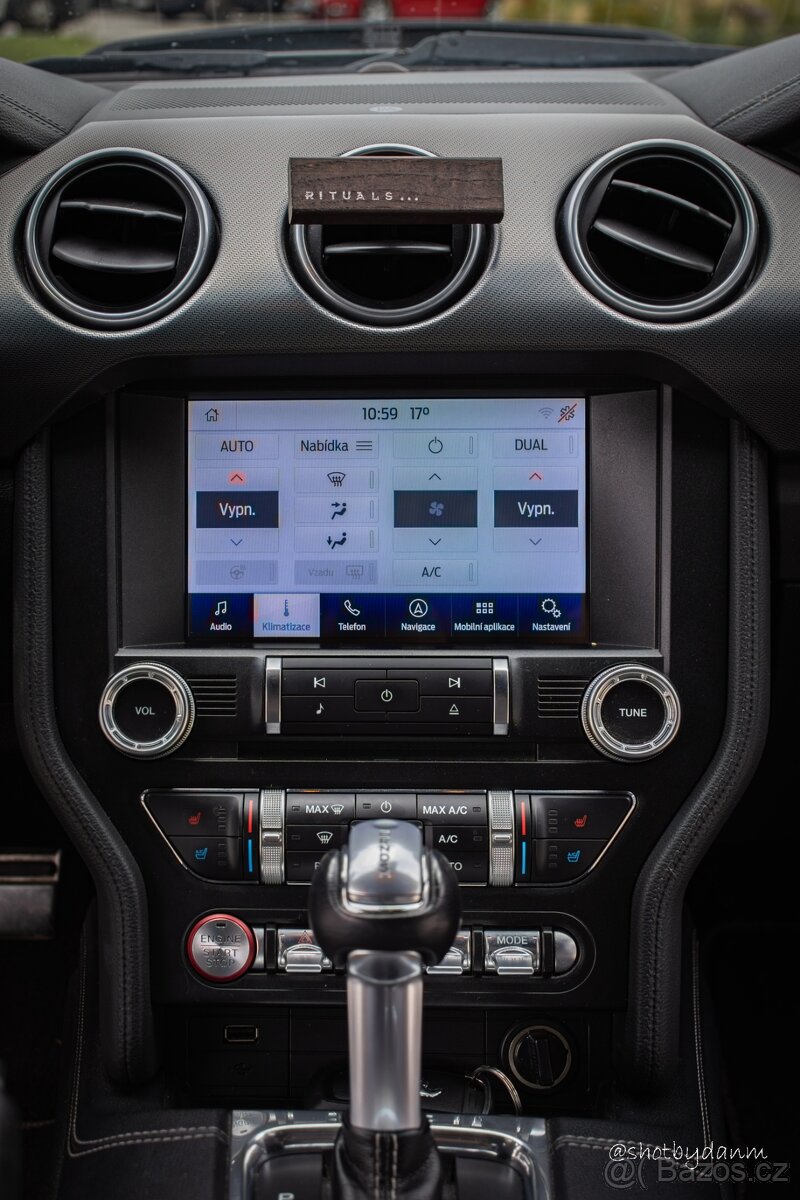 Ford Mustang 5.0 GT 2018 EU verze - 12