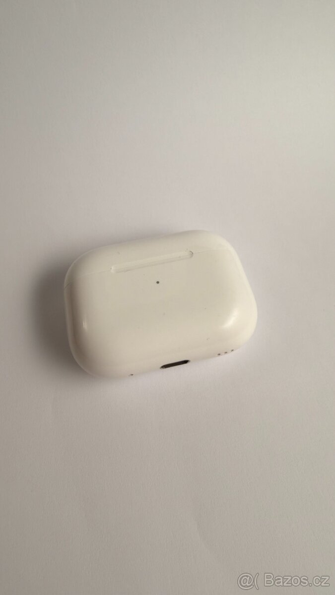 Apple AirPods Pro (2. generace) s MagSafe pouzdrem s USB-C - 12