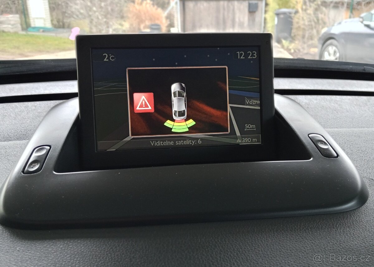 Peugeot 5008 2.0Hdi 110kw 2014, Nová STK do 12/2027 - 12