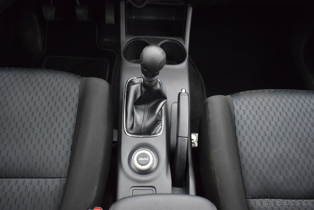 Mitsubishi Outlander 2,3 Di-D 110 kW,7-míst,4x4,kamera,TZ - 12