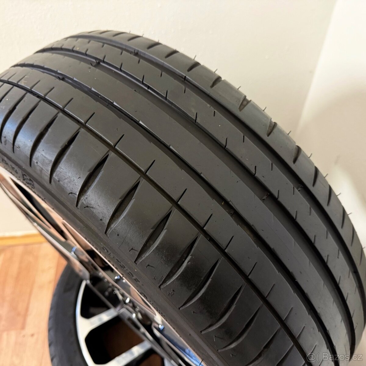 JEEP COMPASS II 5x110 R19 ET40+LETNÍ 235/45R19 7mm - 12