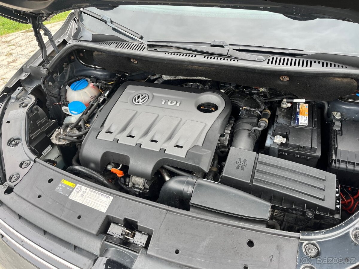 Volkswagen Touran 2.0 TDI 125kW Highline DSG tažné - 12