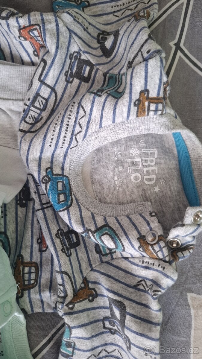 Dětské oblečení - 12