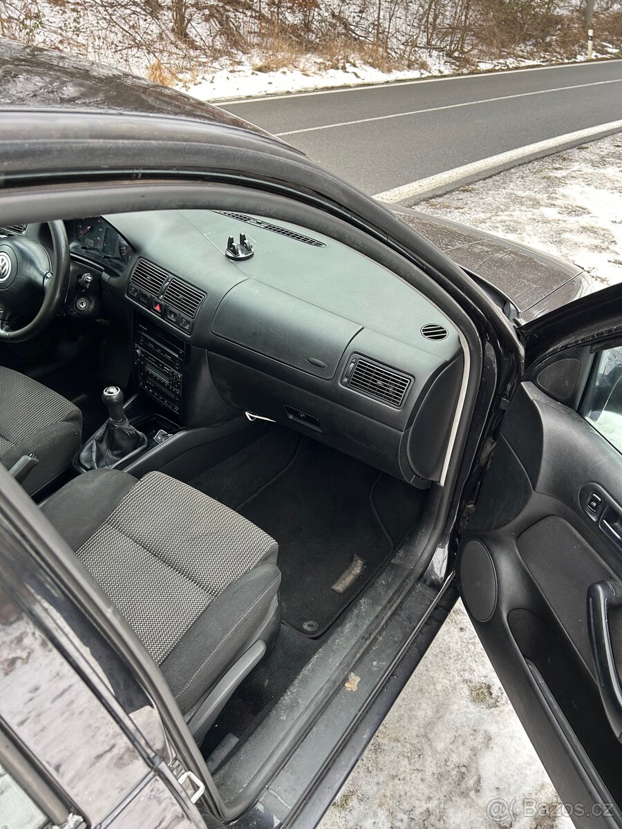 Golf 4 1.6 74kw - 12