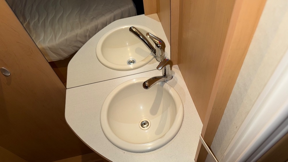 DELTA SUMMERLINER 4400 FB-STAN Easy Air-BOJLER-TOP STAV - 12