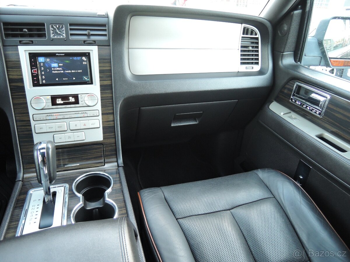 Lincoln Navigator 5,4i V8 24V Aut. LPG 7.míst 2007 - 12