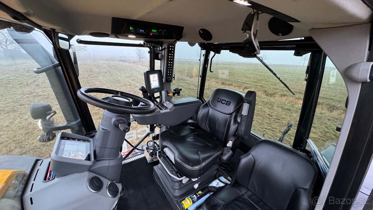 JCB Fastrac 4220 Stage v - 12