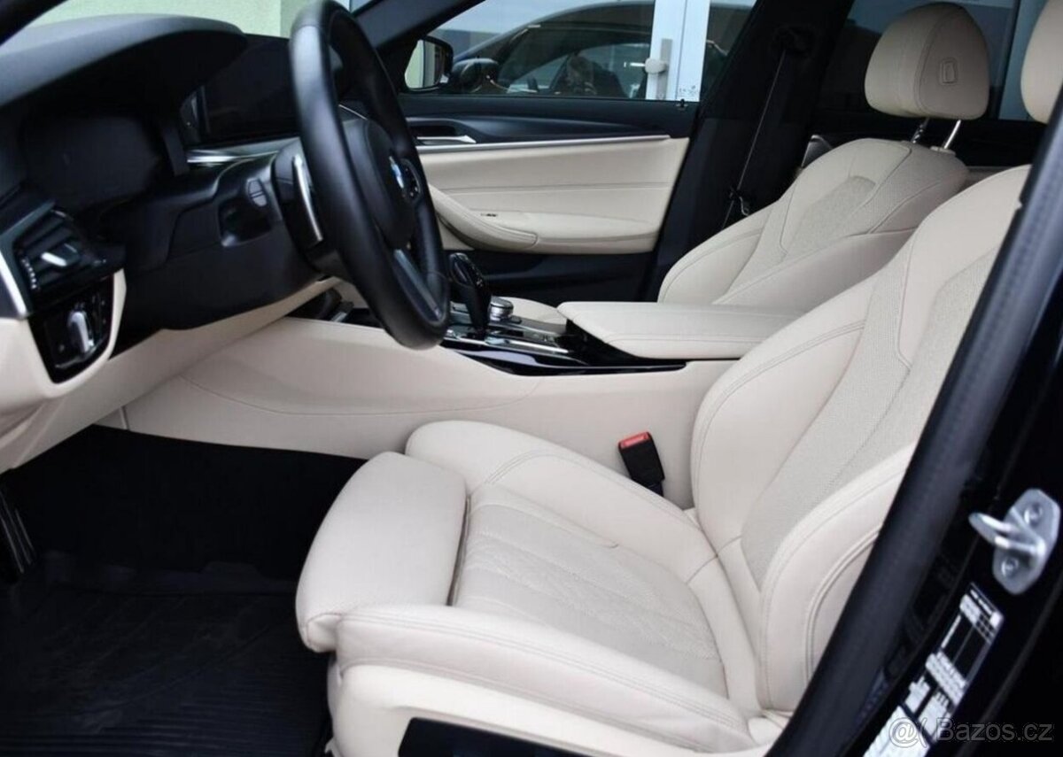 BMW Řada 5 520i M-SPORT 1M ČR - 12