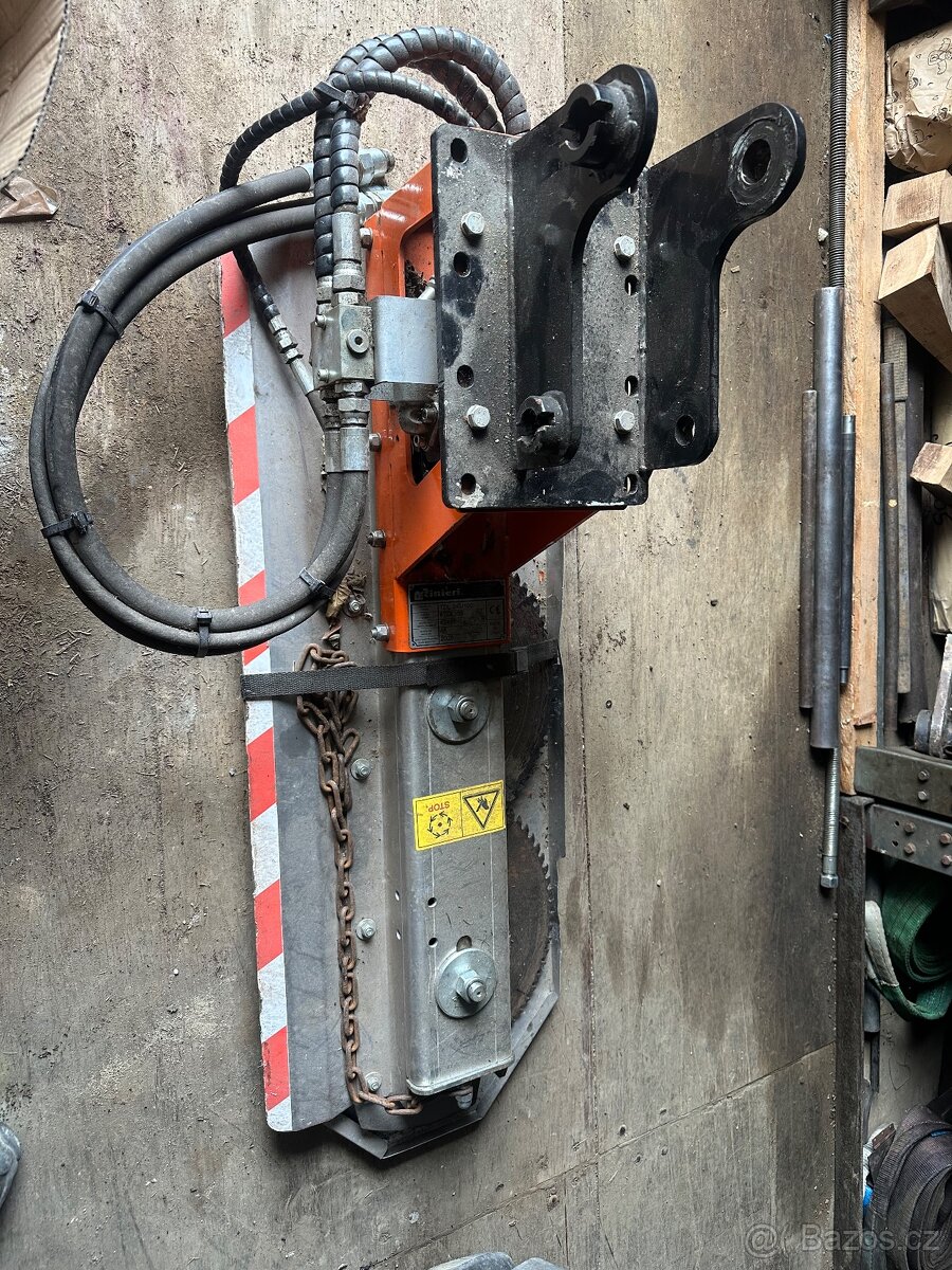 Prodám traktor Zetor 7745 s příkopovým mulčovačem - 12