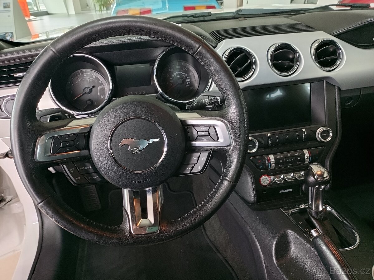 FORD MUSTANG MK6 - 5.0 L - GT V8 - 313 KW - STK 07/2027 - 12