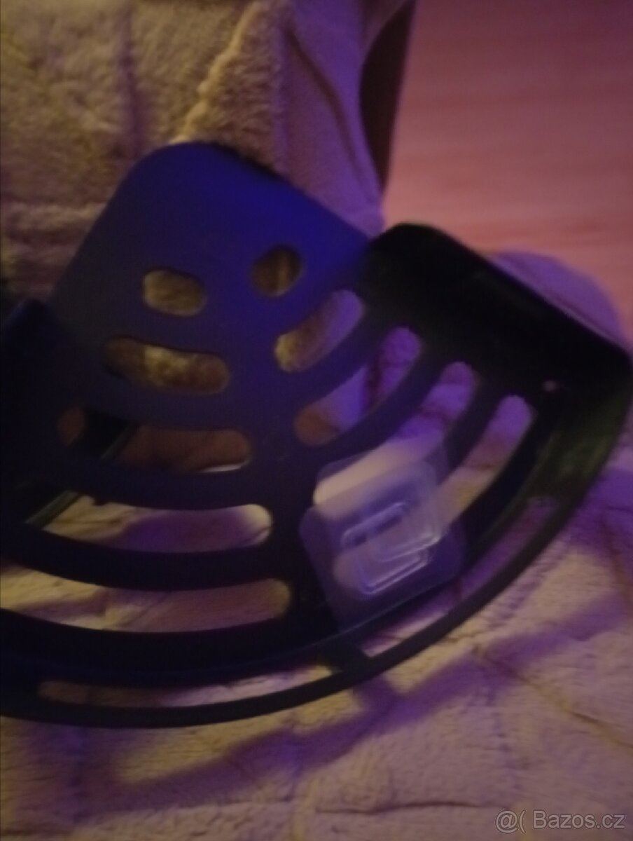 Nové rohové poličky do koupelny - 12