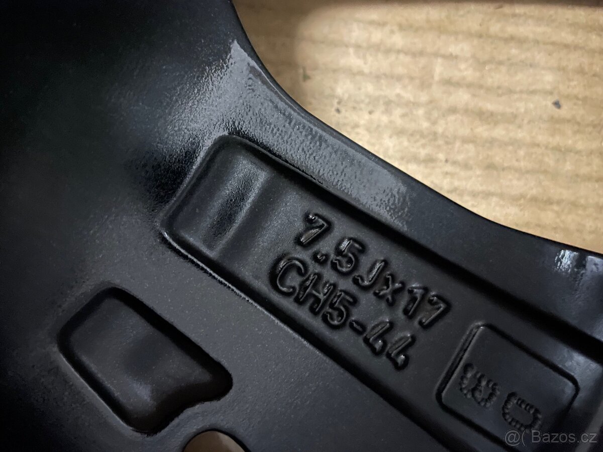 Original zimni alu Peugeot 308 III 225/45/17 95% - 12