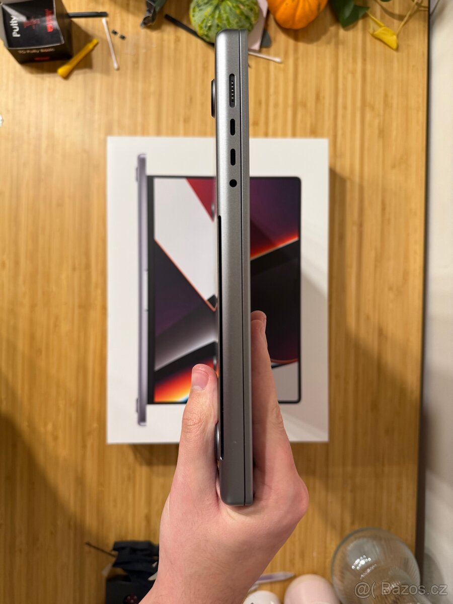 MacBook Pro 16(M1 Max) – 32 GB / 32-core GPU / 1 TB - 12